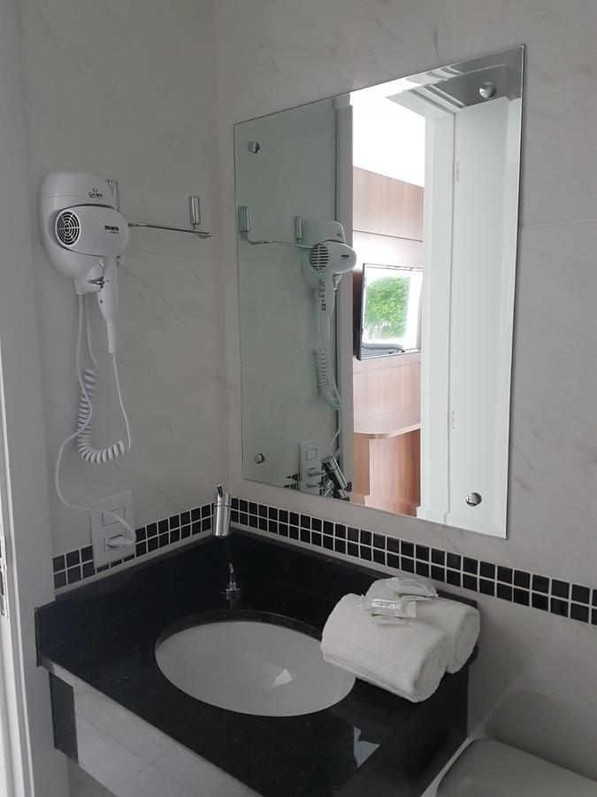 Itacolomi Hotel Piçarras Eksteriør bilde